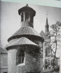 Kostel sv. Štěpána a kaple sv. Longina